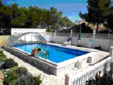Poolpflege und Reinigung